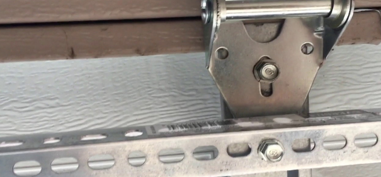 commercial garage door hinges repair in Perth